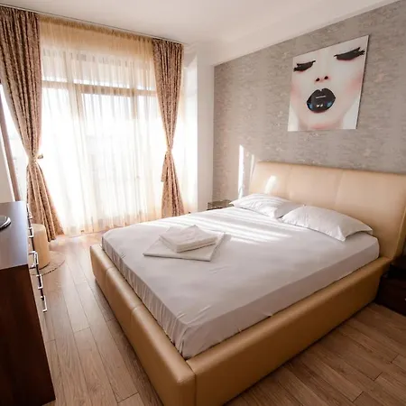 Apartment Solid Mamaia