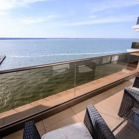 Solid * Mamaia