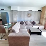 Apartment Solid *
