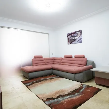 Solid Apartment *